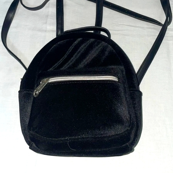 mumuso backpack